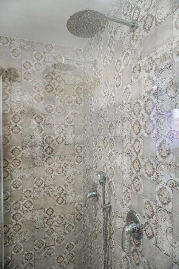 B&B Porta Garibaldi Катанія Екстер'єр фото